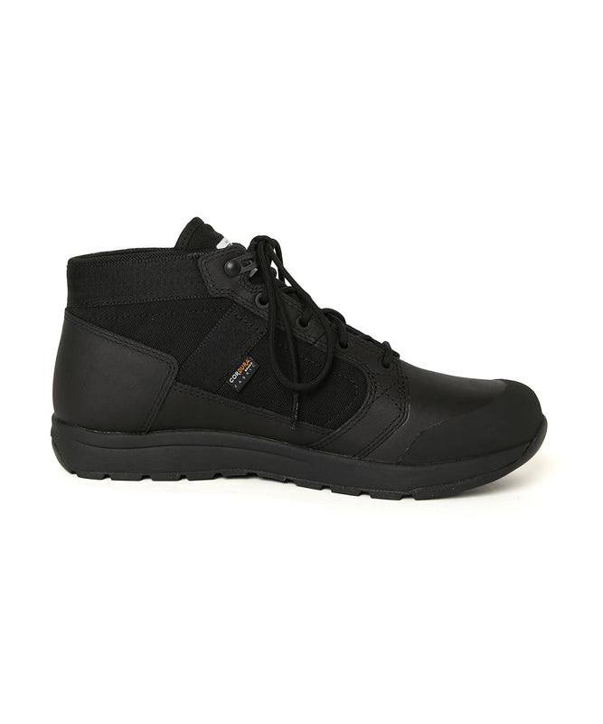 TRAINING SHOES