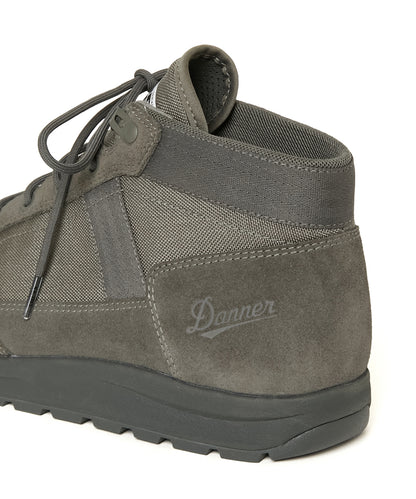 TRAINING SHOES